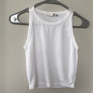 Aritzia Wilfred Free cropped tank (White/XS)